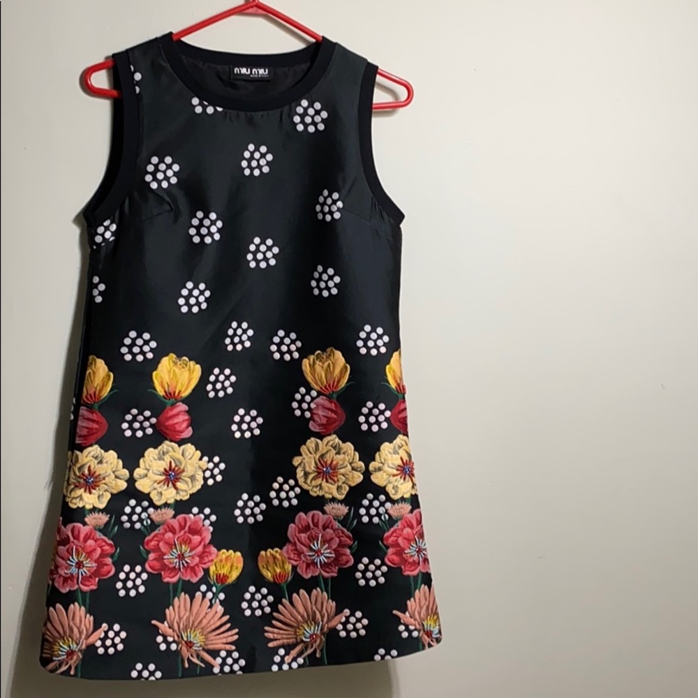 Floral dress size Medium A shape